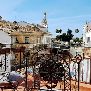 Happy Terrace Downtown Tiny House 100% Portuguese FAO